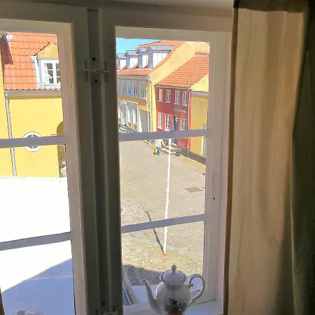 Fruens Vilje Hotel *